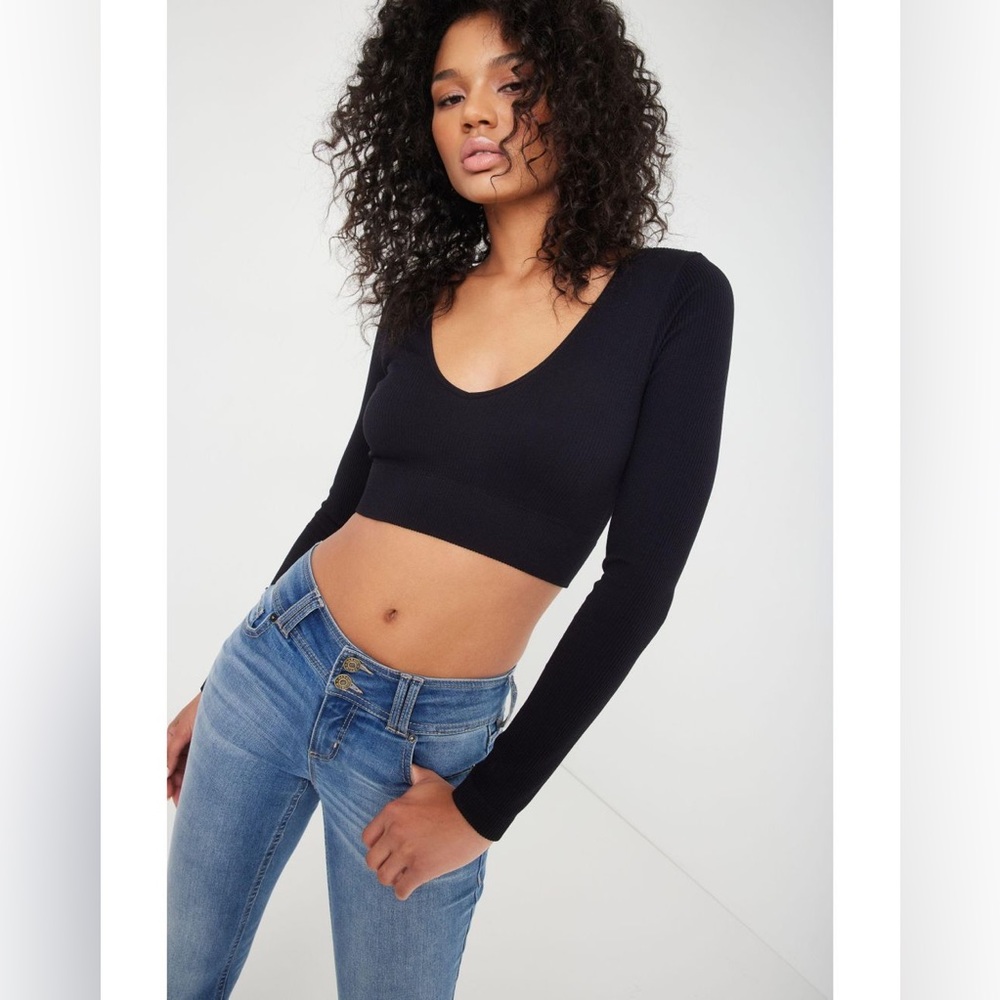 Garage- Stella seamless plunge